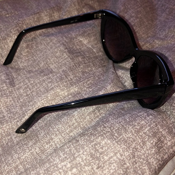 ☀️2 pairs Sunglass!Jessica Simpson(blk)&Expresss - Picture 2 of 5